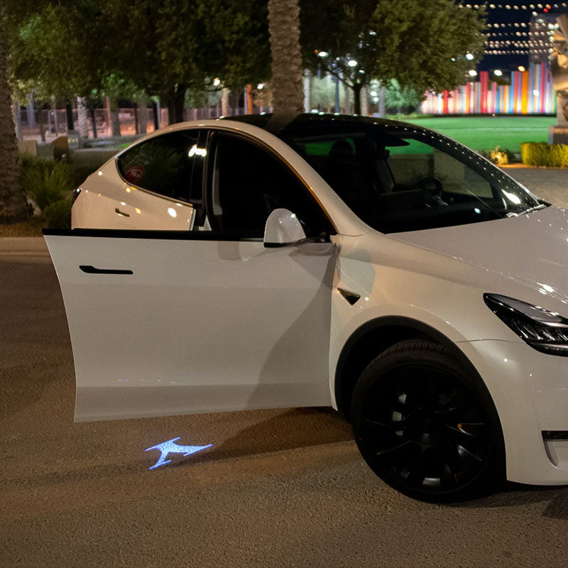 Dørlys med logo 2 stk for Model Y 2021-2024