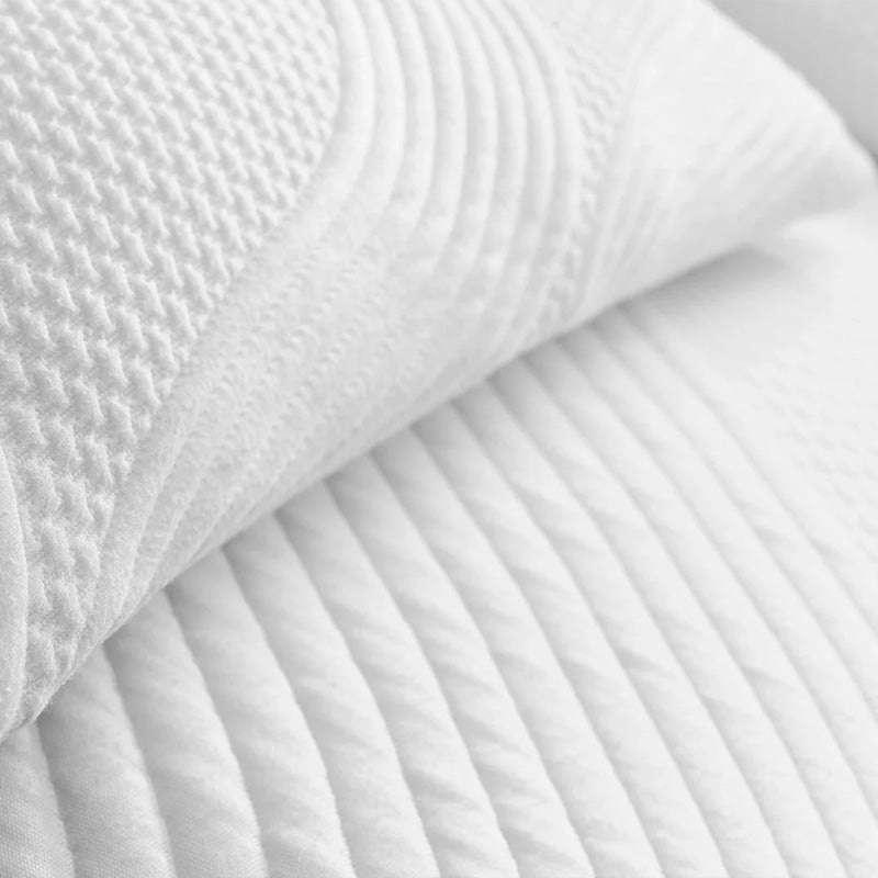 Snuuzu Mattress with 2 pillows for Model Y